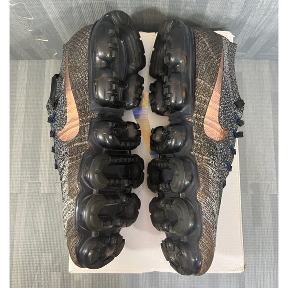Nike Air VaporMax Flyknit Sneakers – Men’s 12 Black - Picture 12 of 16